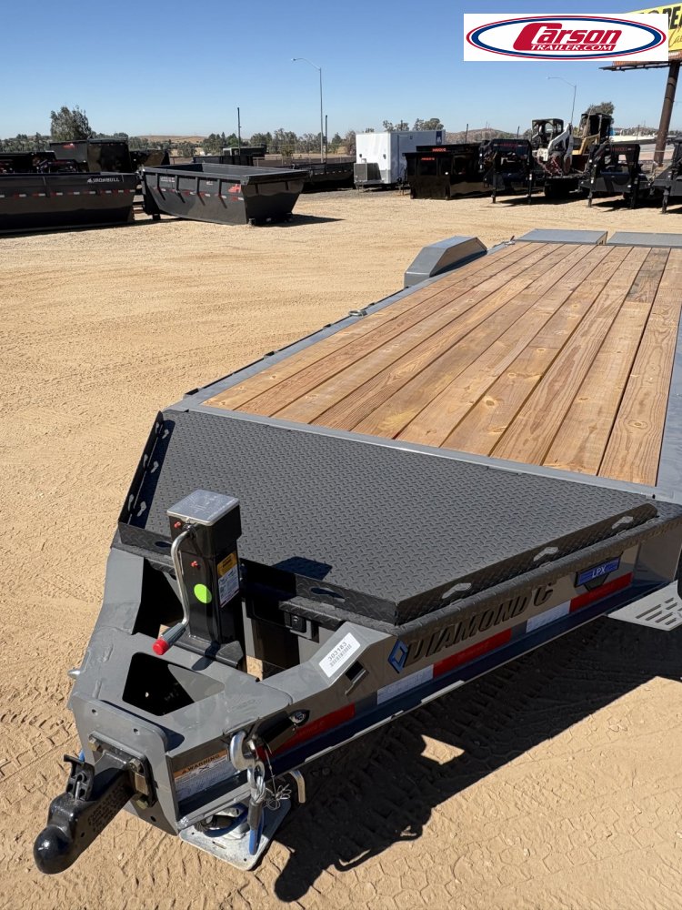 82x24 Diamond C Trailer HD Equipment
