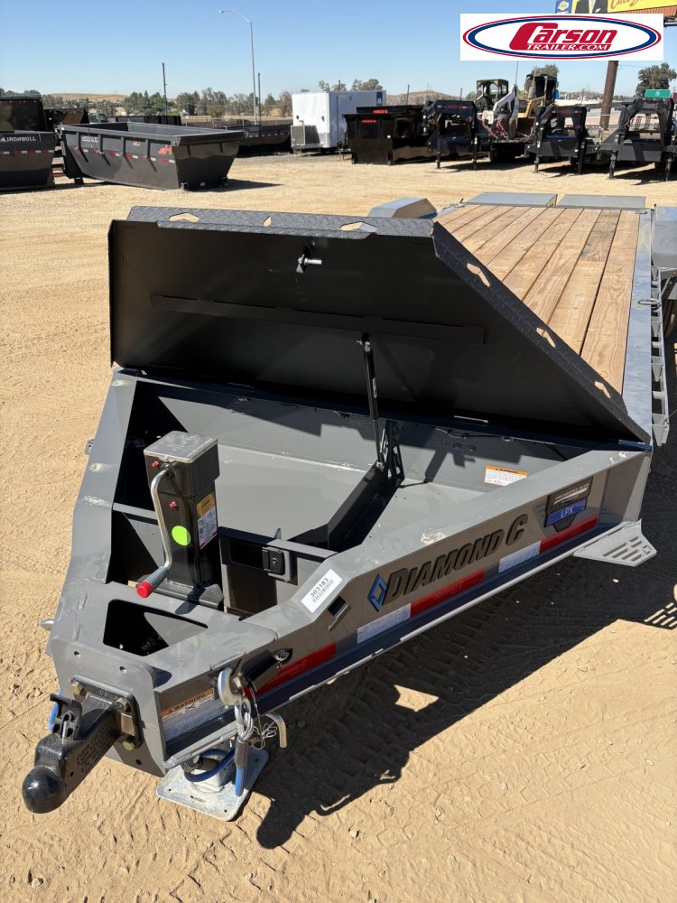 82x24 Diamond C Trailer HD Equipment