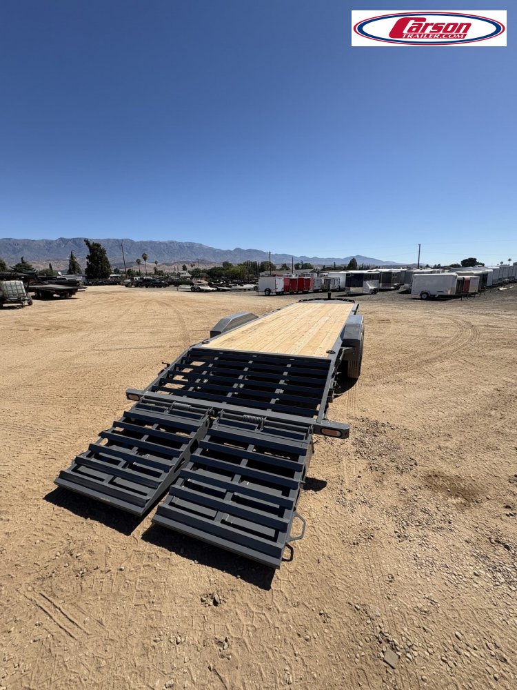 82x24 Diamond C Trailer HD Equipment
