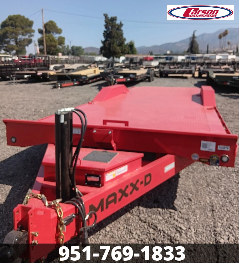 2025 MAXXD 102" X 24' HD CHANNEL POWER TILT TRAILER