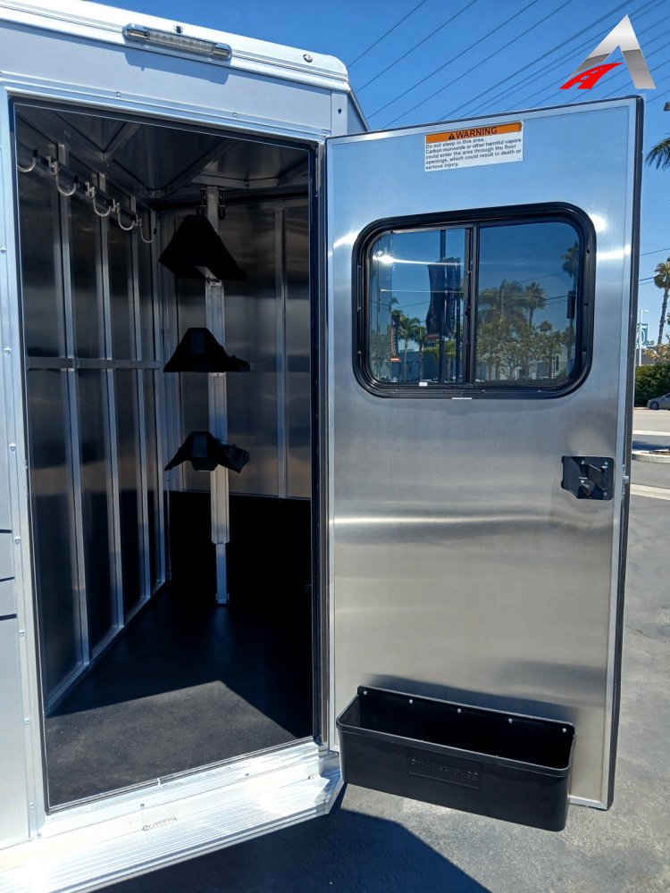 82x15 FRONTIER Horse Trailer