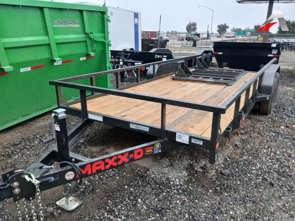 83x18 Maxx-D Utility