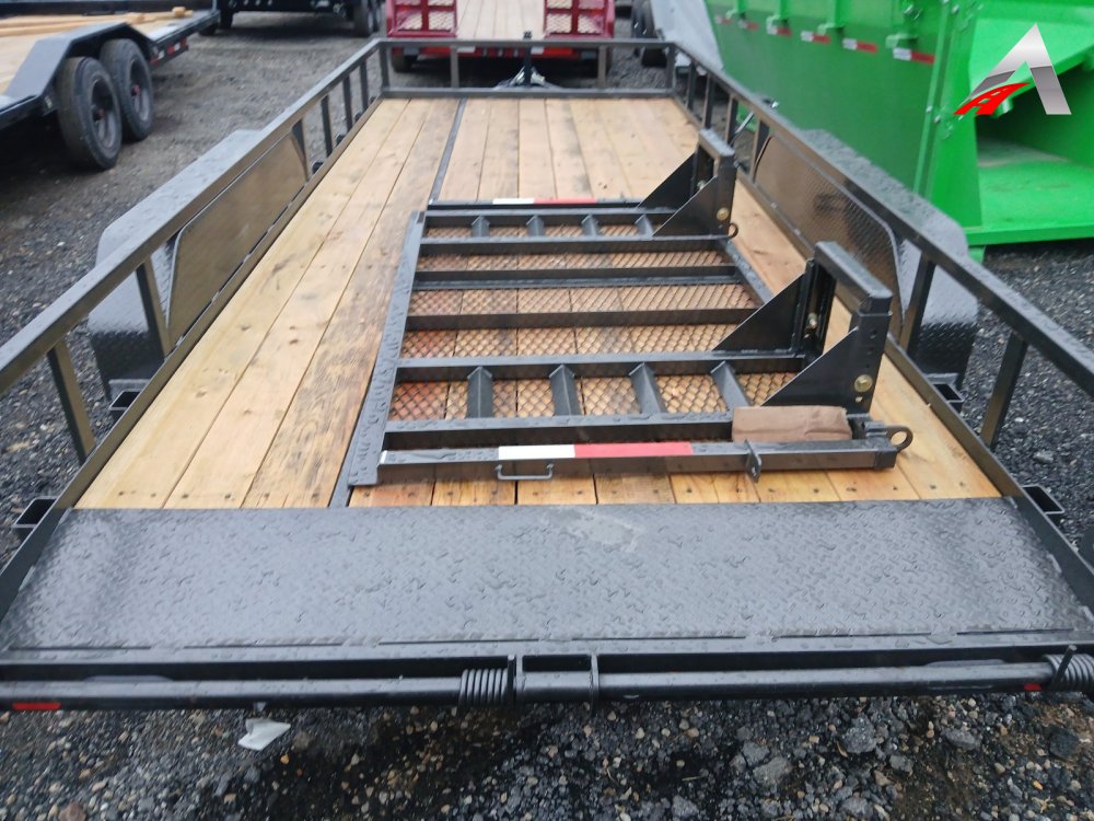 83x18 Maxx-D Utility