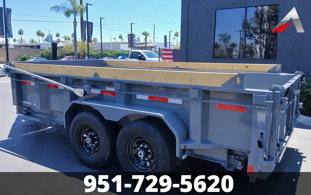 82x14 Diamond C Trailer Dump