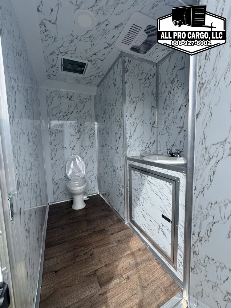 7'x12' Quality cargo Bathroom