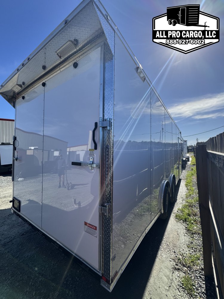 8' 6"x24' Quality Cargo Race