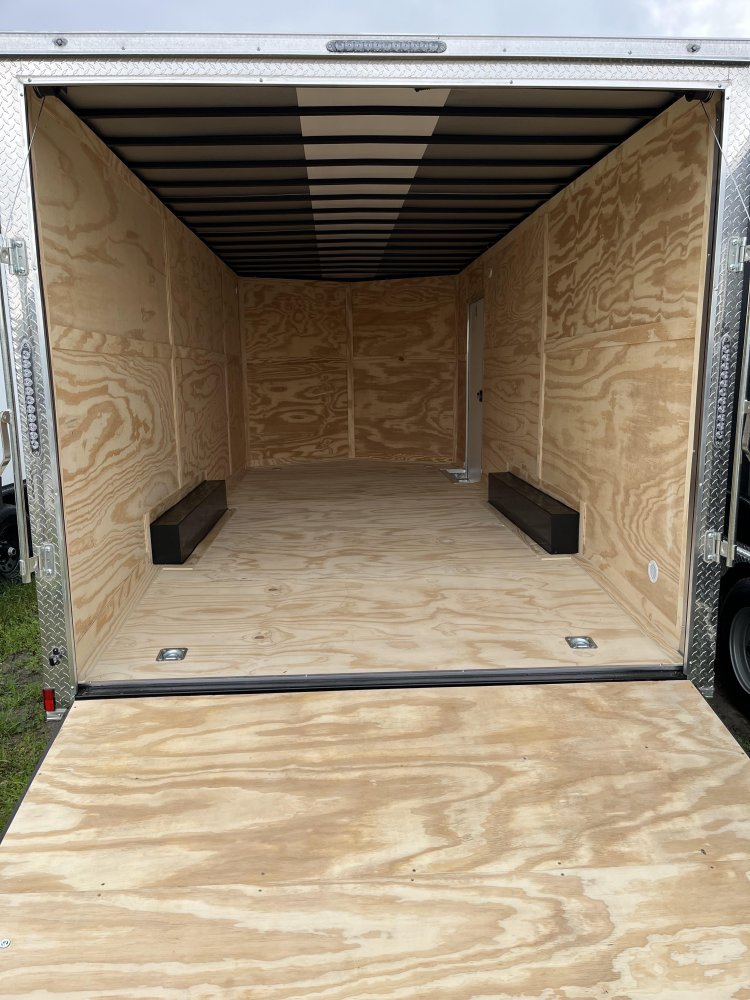 8' 6"x20' Extreme Enclosed Cargo