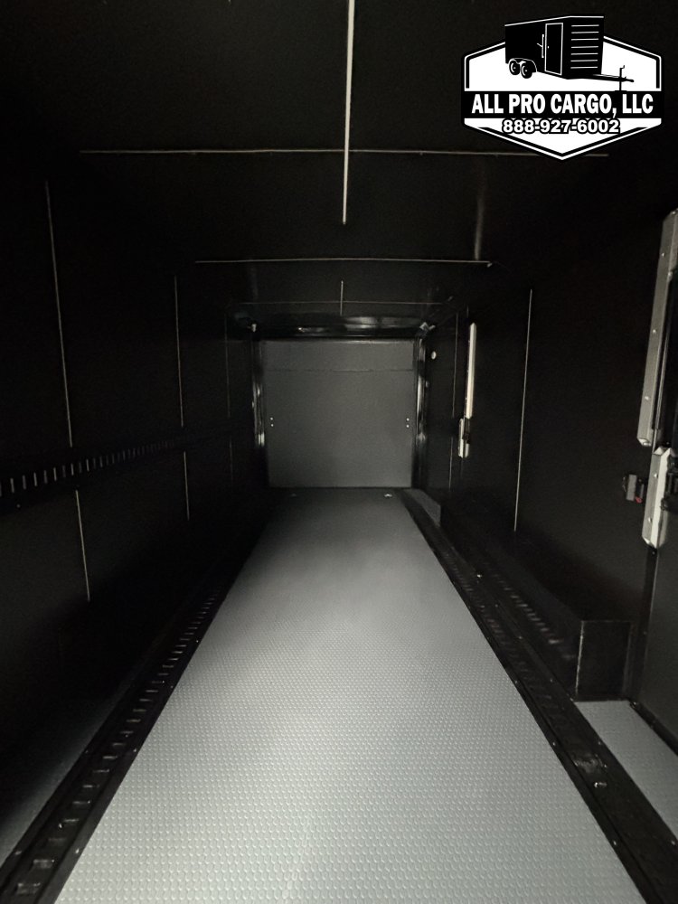 8' 6"x24' Quality Cargo Race