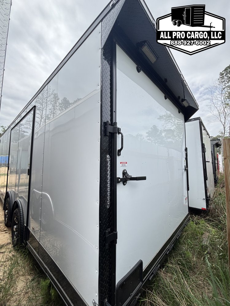 8' 6"x24' Quality Cargo Race