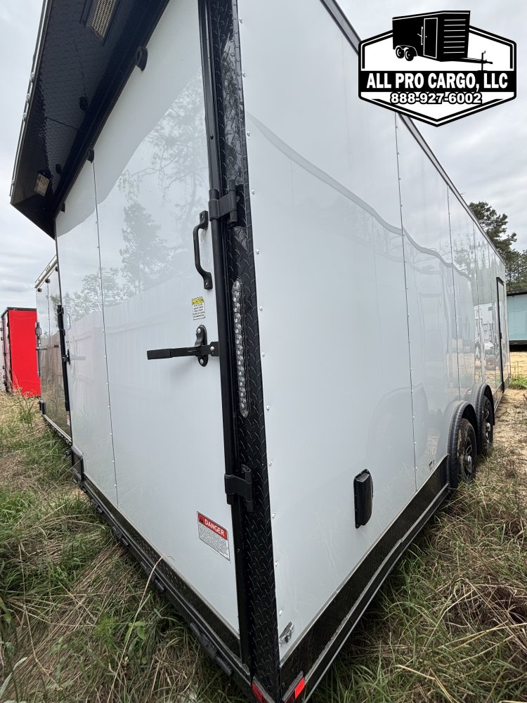 8' 6"x24' Quality Cargo Race