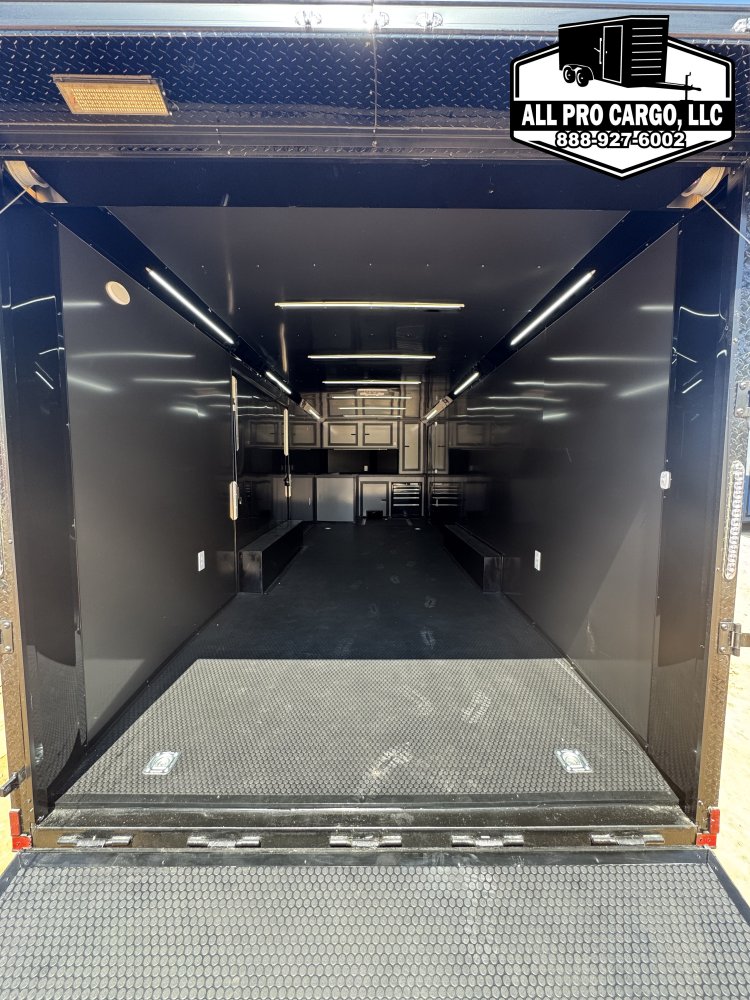 8' 6"x28' Quality Cargo Race