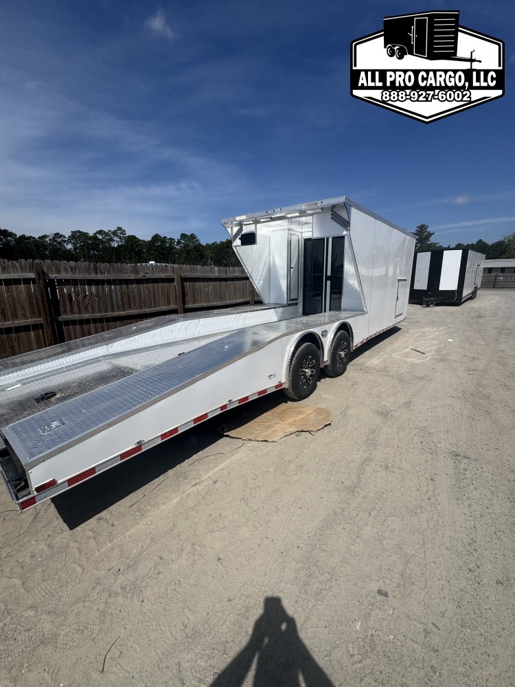 8' 6"x30' Quality Cargo Hybrid Race