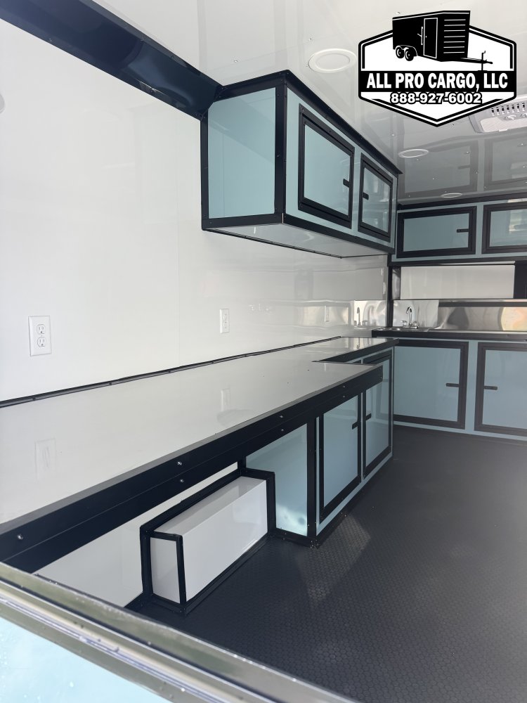 8' 5"x16' Quality Cargo Concession