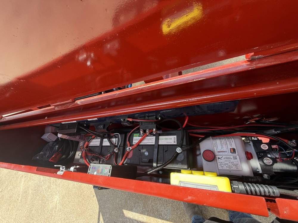 Couger Manufacturing 16K Gooseneck Standard Rail Roll-Off Trailer
