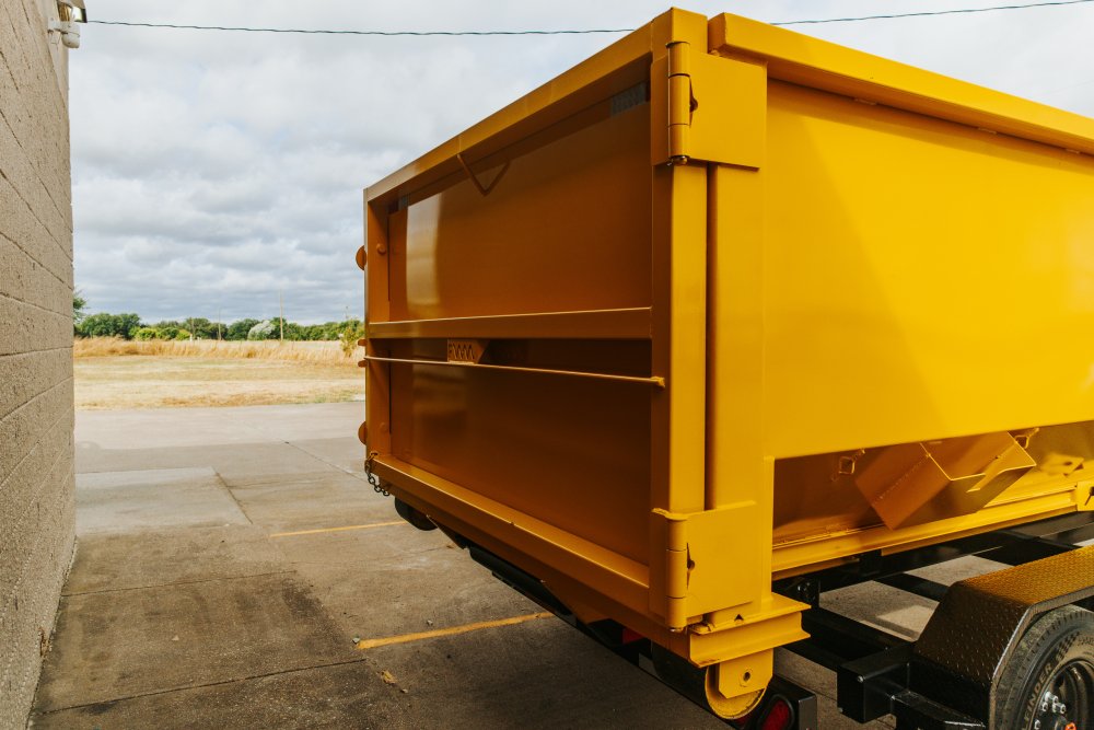 Couger 15 Yard Tub-Style Roll-Off Dumpster - Yellow