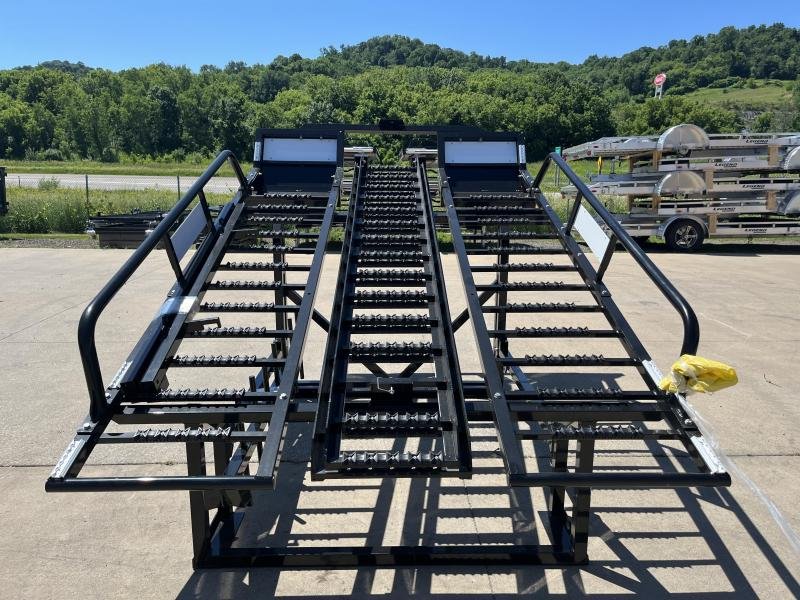 x67' Marlon Trailers Equipment