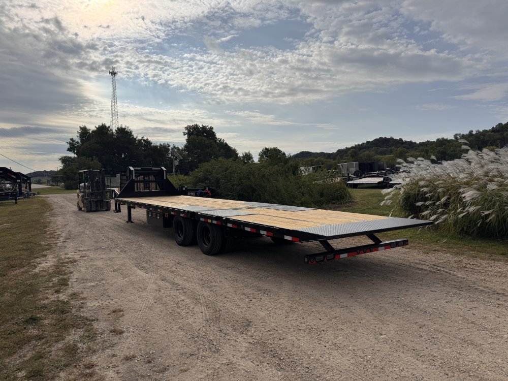 2026 Load Trail 102X32 Gooseneck Deckover Hydro Dove Trailer