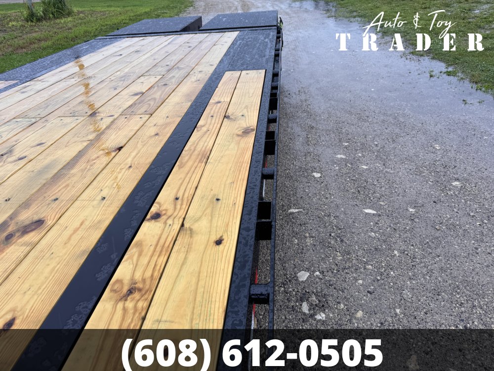 2027 Load Trail 102X30 Gooseneck Deckover Trailer