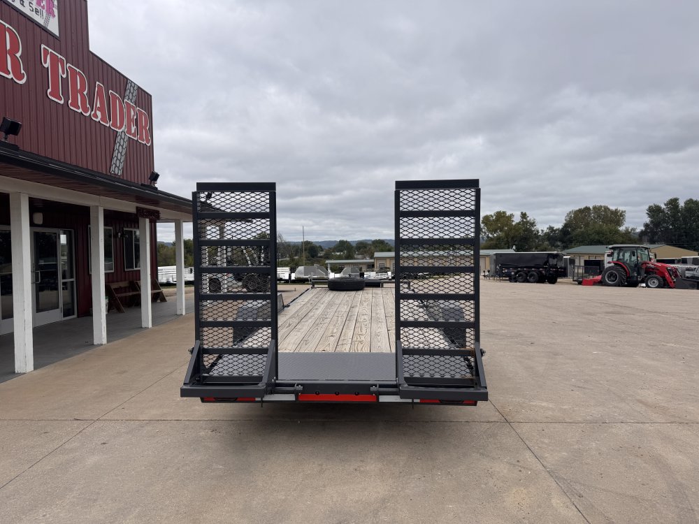 2025 Lamar 83X22 Car Hauler Equipment Trailer