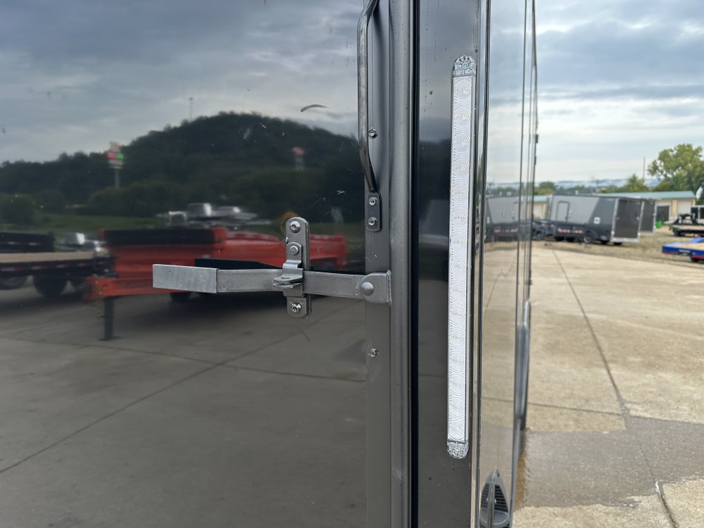 2026 Cross Trailers 8.5X24 Alpha Cargo / Enclosed Trailer