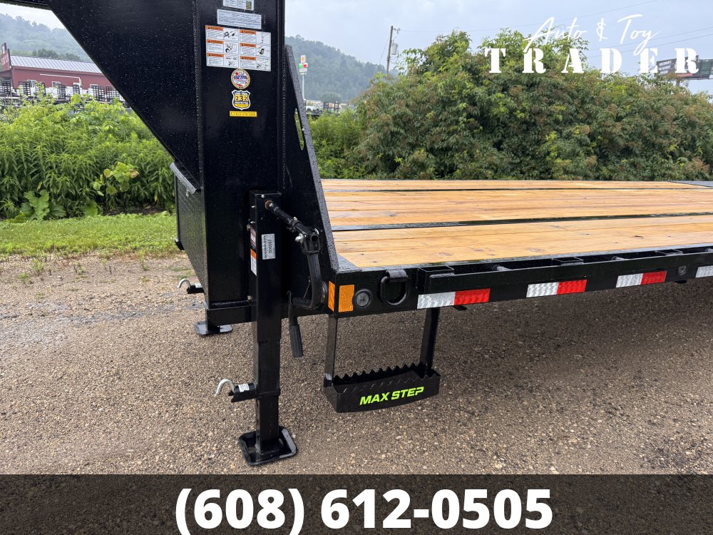 2027 Load Trail 102X30 Gooseneck Deckover Trailer