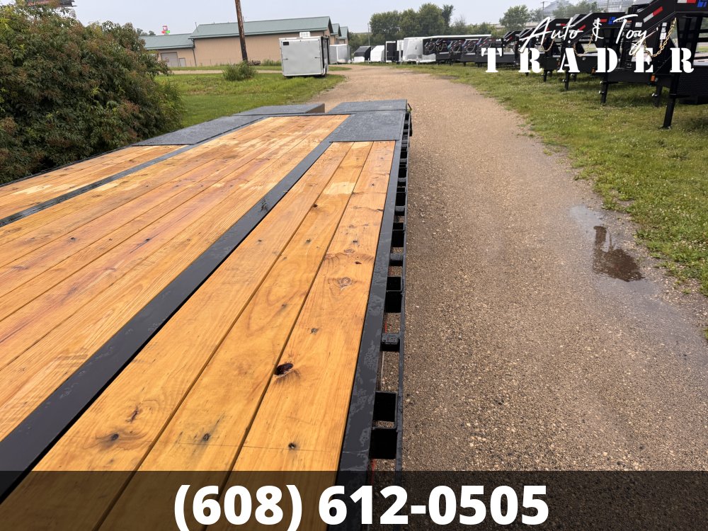 2027 Load Trail 102X30 Gooseneck Deckover Trailer