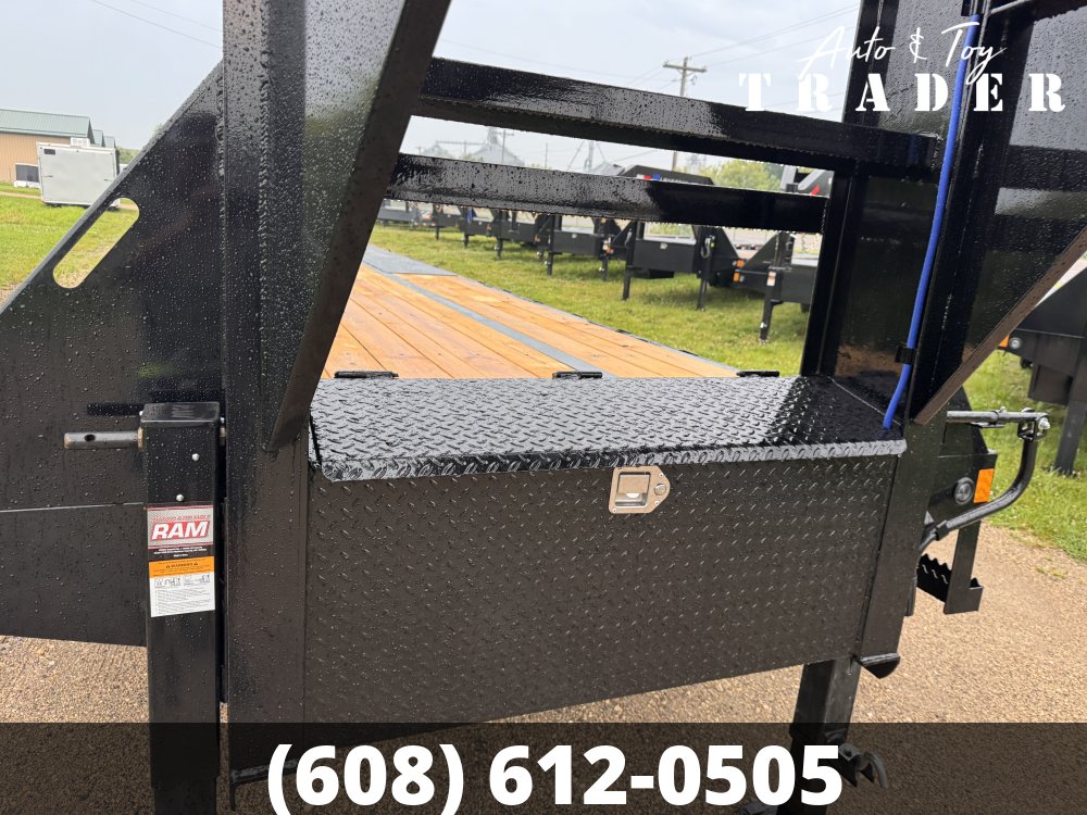 2027 Load Trail 102X30 Gooseneck Deckover Trailer