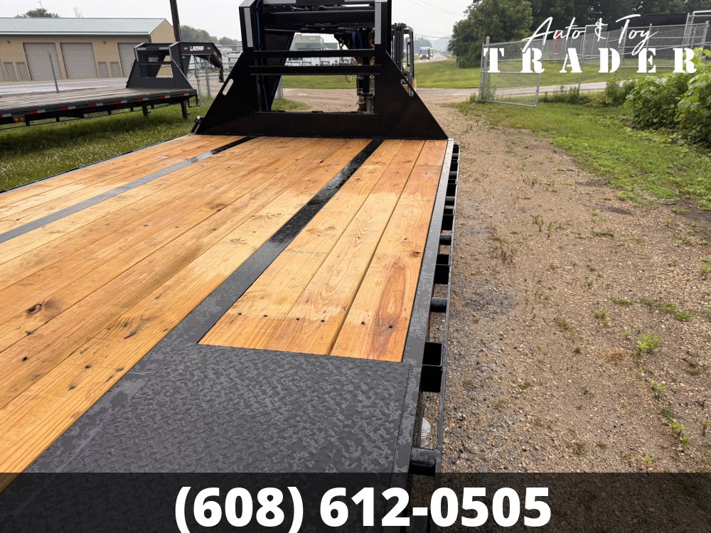 2027 Load Trail 102X25 Gooseneck Deckover Trailer