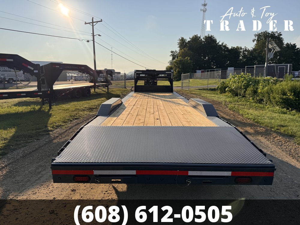 2027 Lamar Trailers 102X32 Gooseneck Car Hauler Trailer