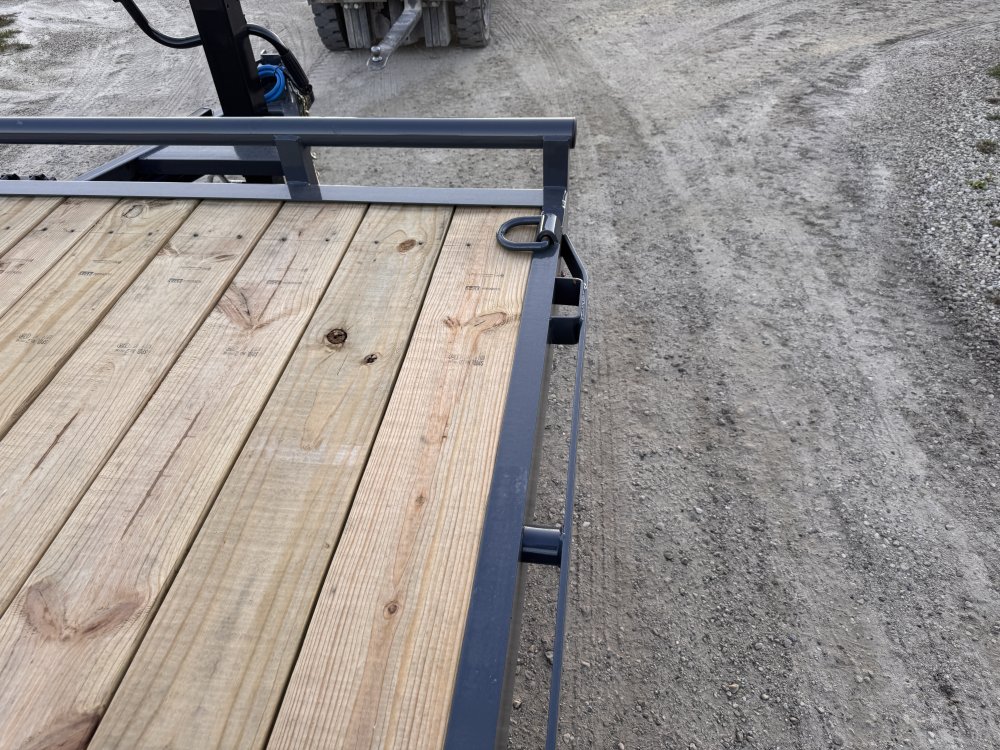 2026 Lamar Trailers 83X20 Car Hauler Trailer