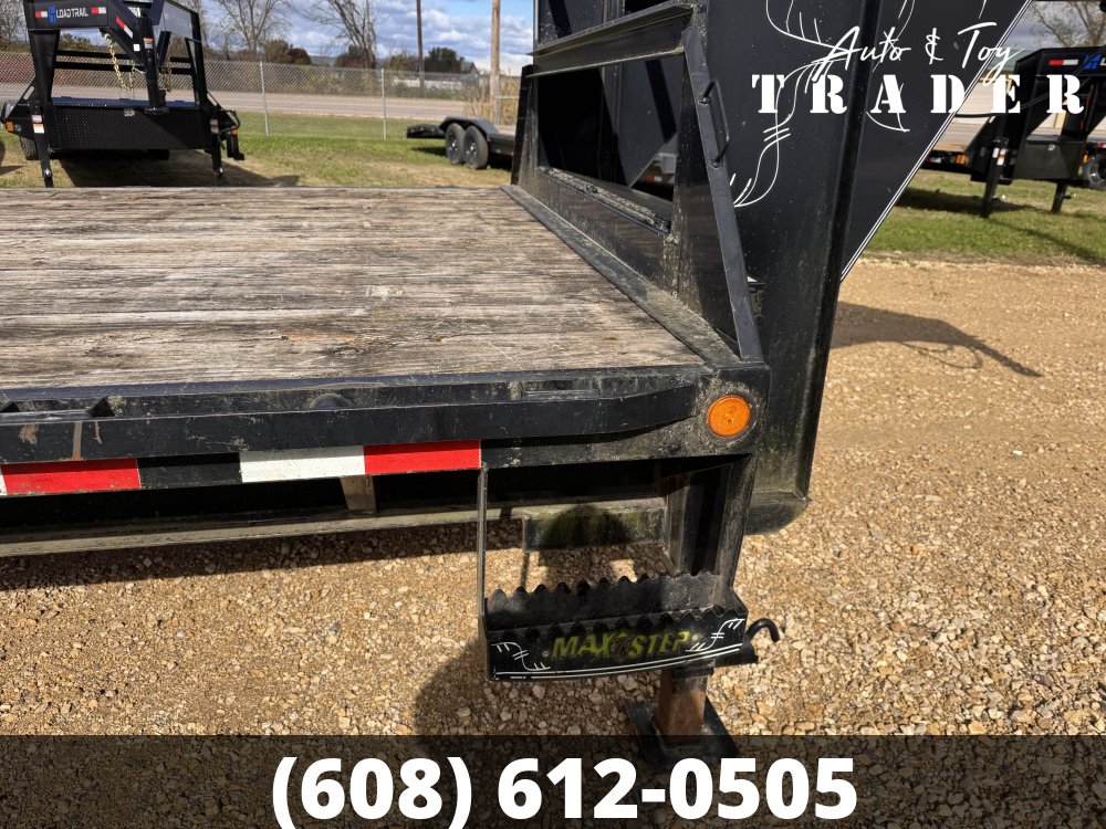 2018 Load Trail 102X25 Gooseneck Deckover Trailer