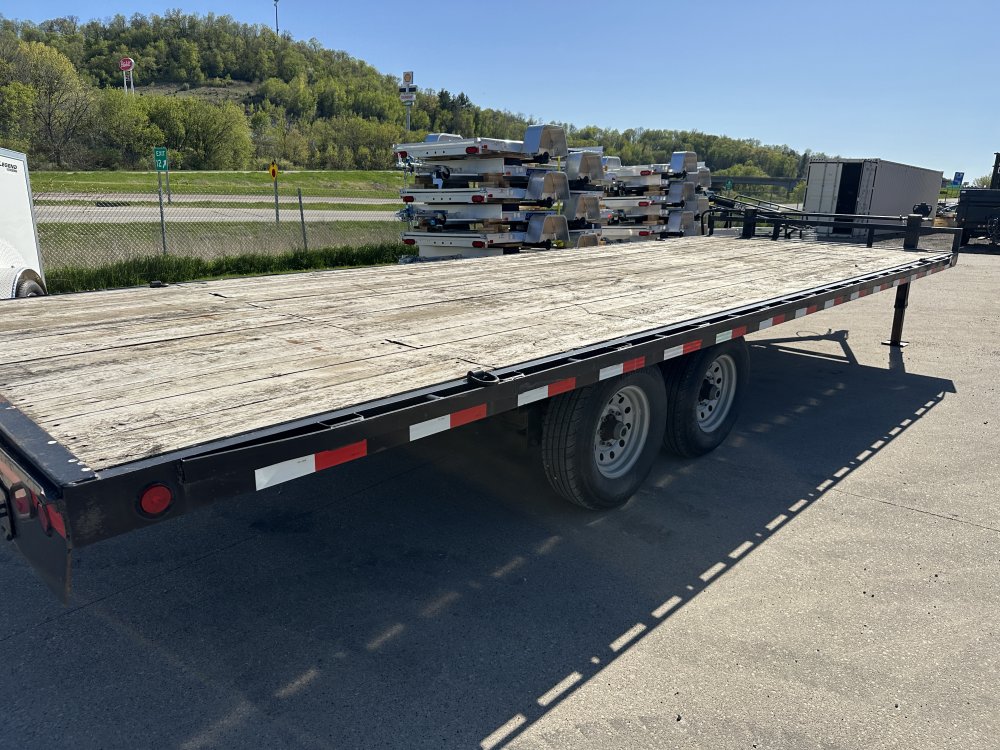 2018 LOAD TRAIL 102"X24 DECKOVER EQUIPMENT TRAILER