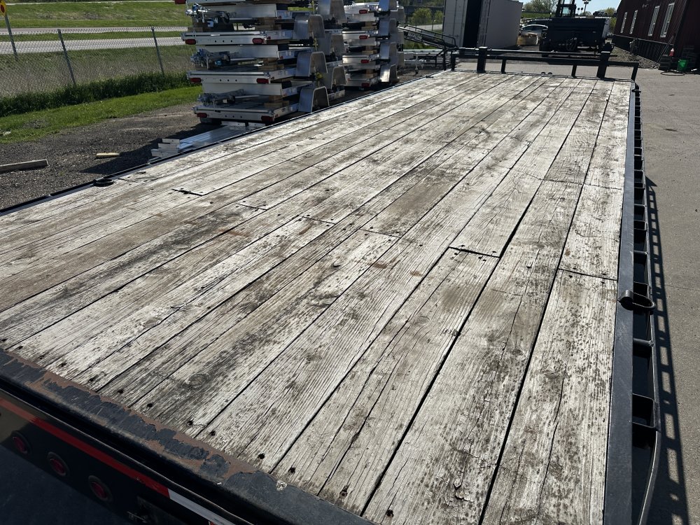 2018 LOAD TRAIL 102"X24 DECKOVER EQUIPMENT TRAILER