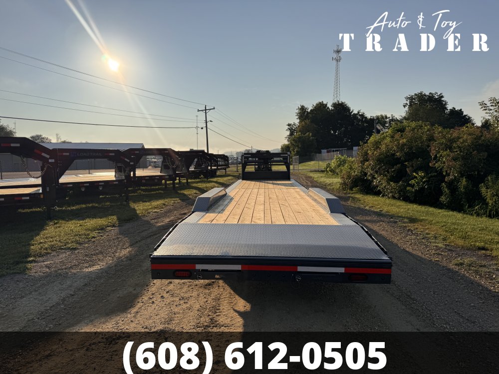 2027 Lamar Trailers 102X40 Gooseneck Car Hauler Trailer