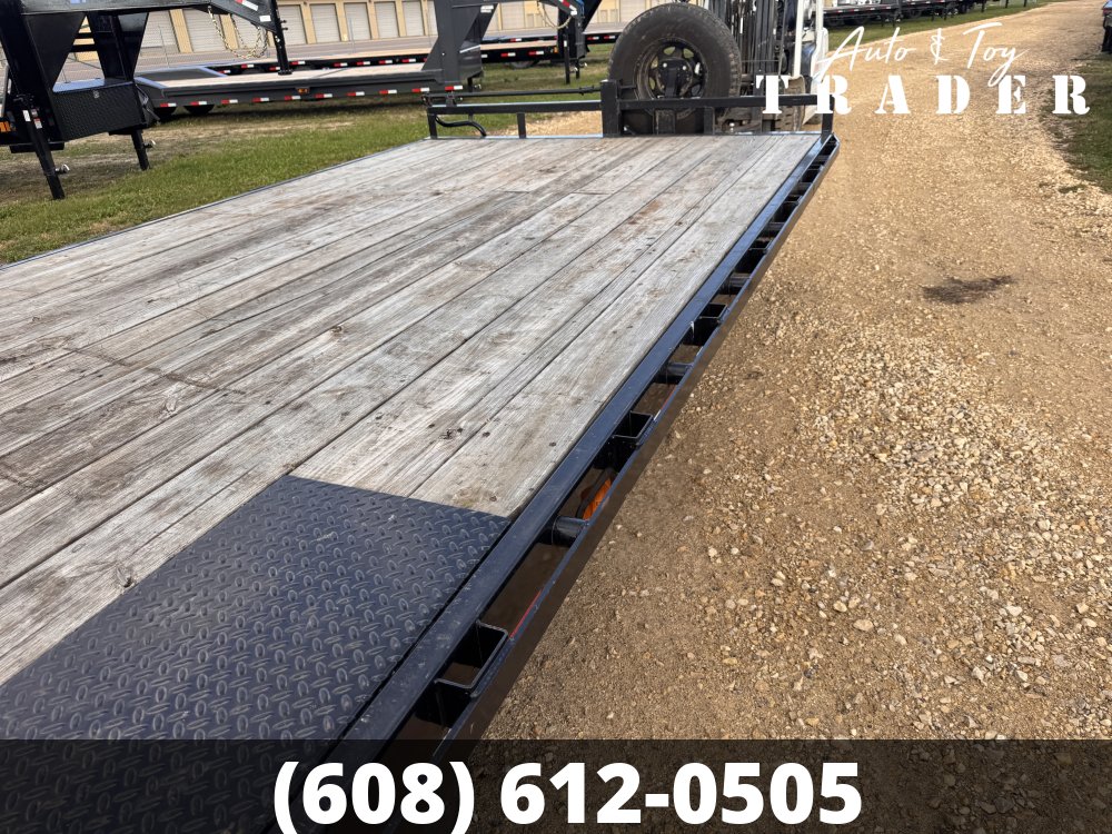 2021 PJ Trailers 102x24 Deckover Trailer