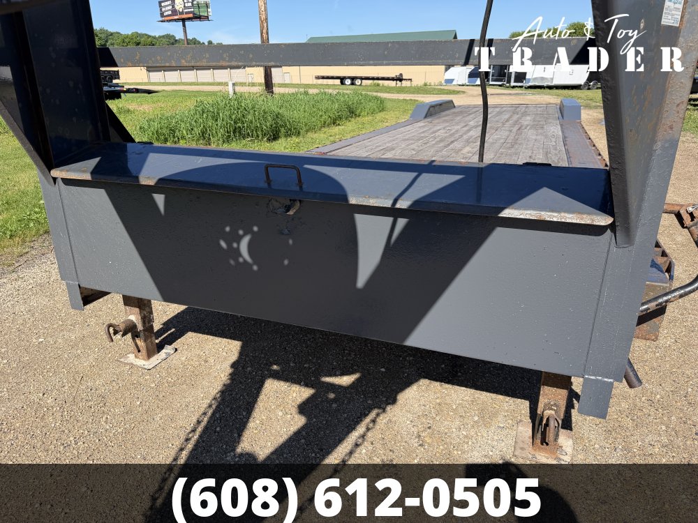2021 Lamar 102X40 Gooseneck Car Hauler