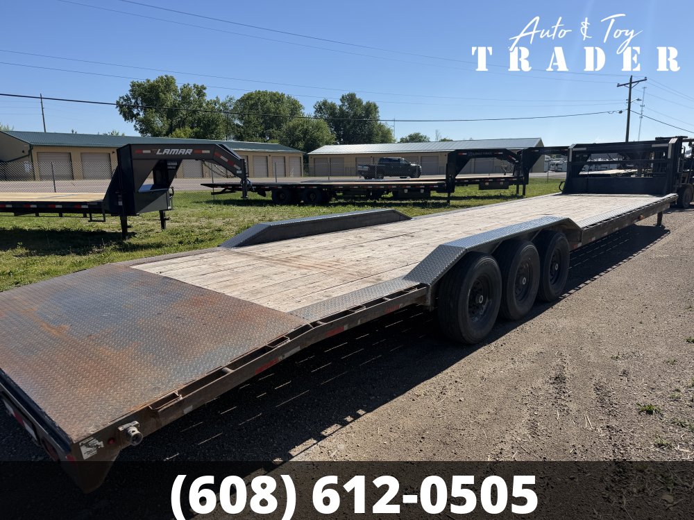 2021 Lamar 102X40 Gooseneck Car Hauler