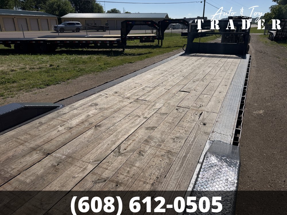 2021 Lamar 102X40 Gooseneck Car Hauler