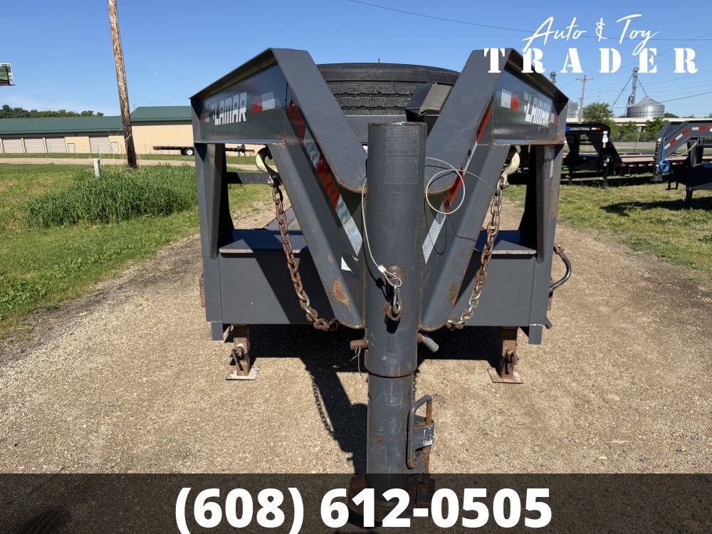 2021 Lamar 102X40 Gooseneck Car Hauler