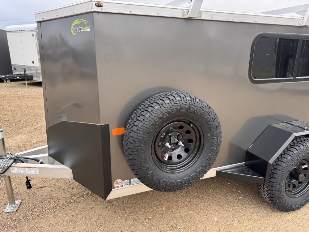 x NEO Trailers Enclosed Cargo