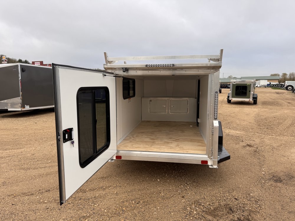 x NEO Trailers Enclosed Cargo