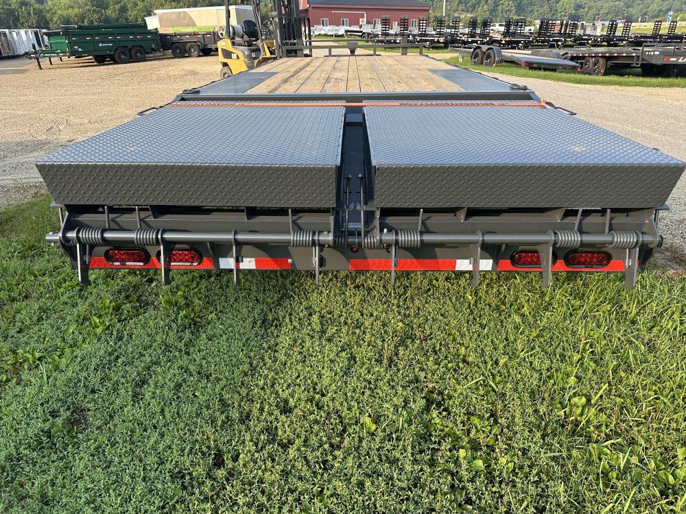 2026 Lamar Trailers 102X24 Deckover Trailer