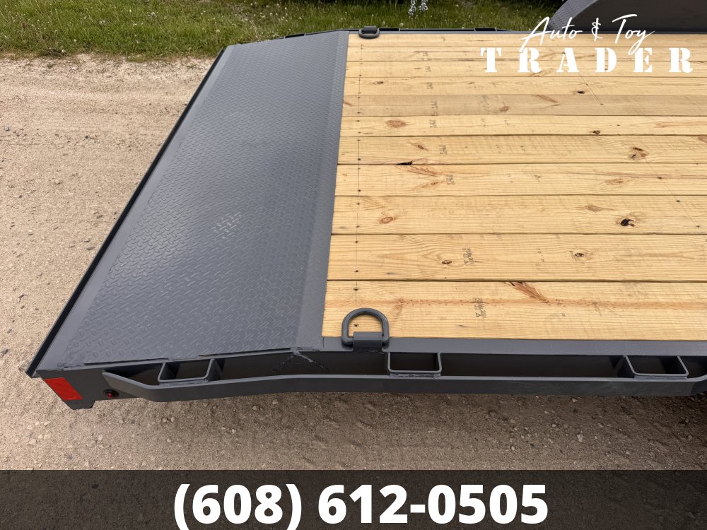 2026 Lamar Trailers 83X22 Car Hauler