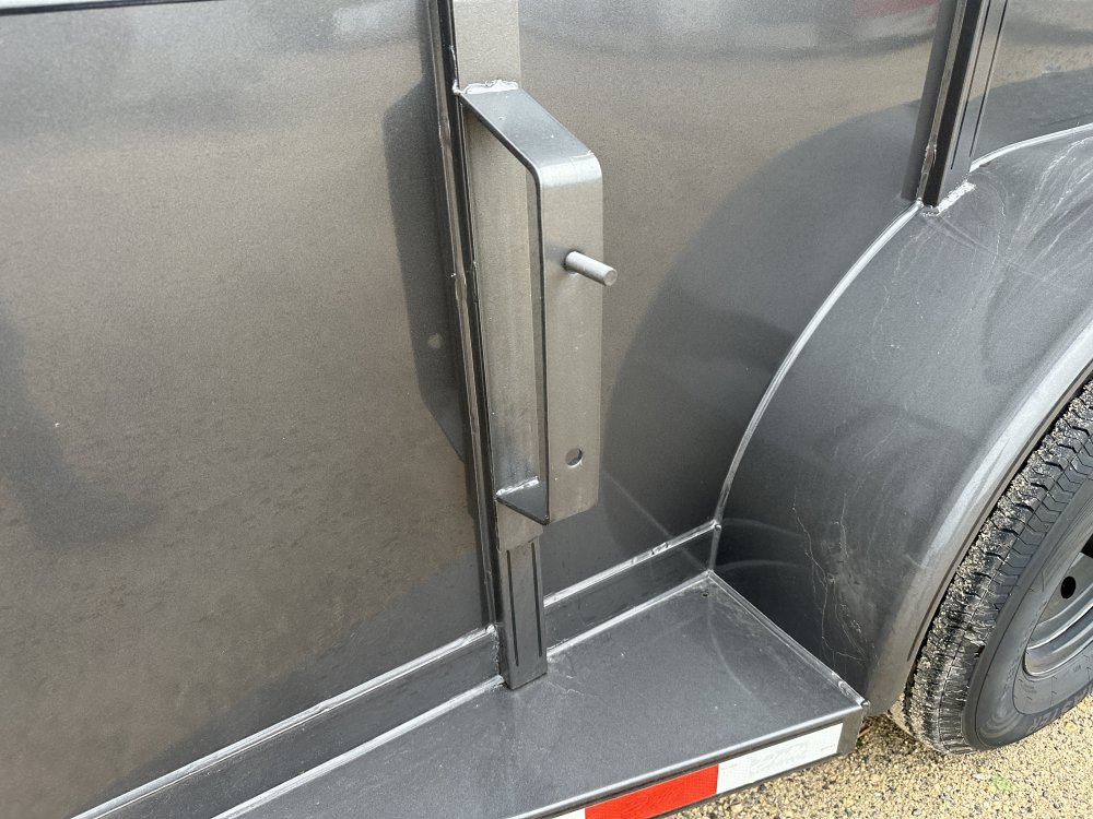 2025 Delta Manufacturing 6X16 Gooseneck Stock Trailer
