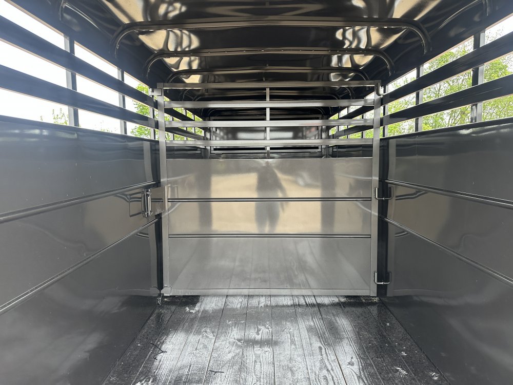 2025 Delta Manufacturing 6X16 Gooseneck Stock Trailer