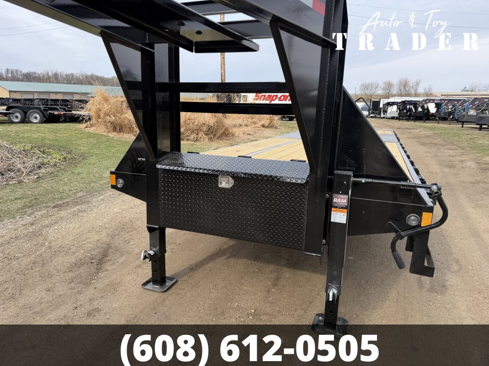 2026 Load Trail 102X32 Gooseneck Hydro Dove Deckover Trailer