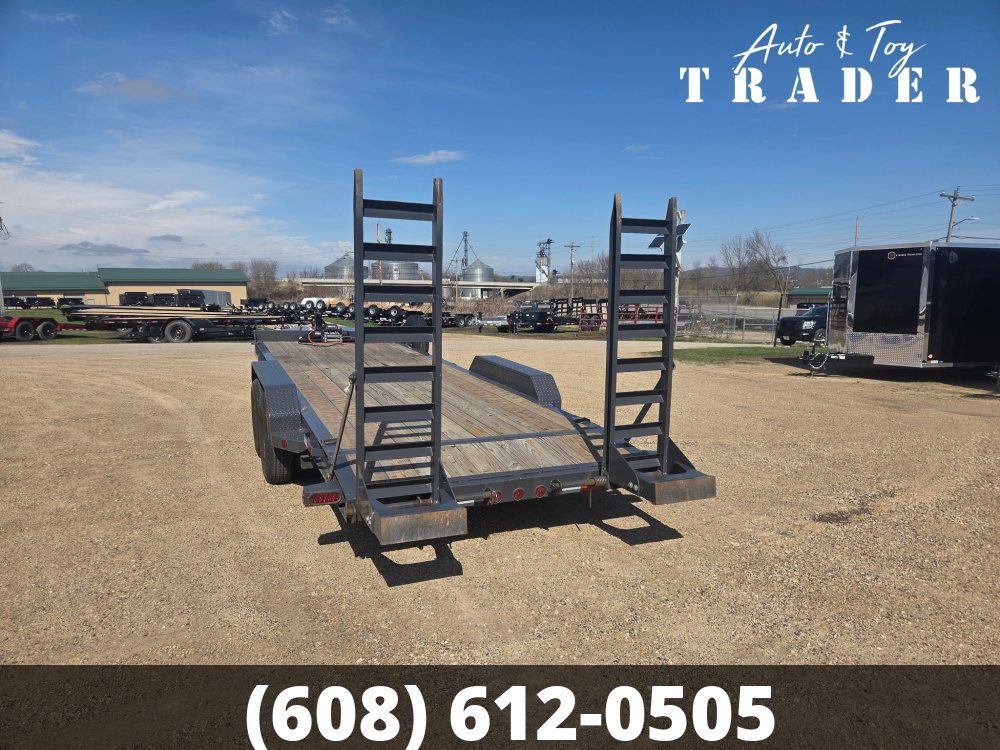 2025 Iron Bull 83x22 Car Hauler