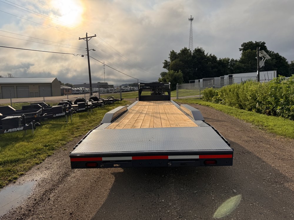 2026 Lamar Trailers 102X36 Gooseneck Car Hauler Trailer