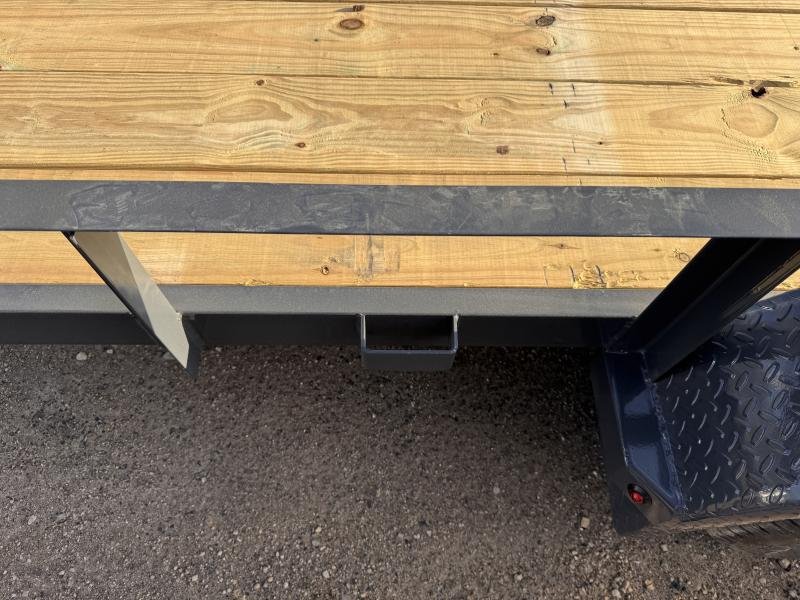 2025 Lamar Trailers 83X18 Utility Trailer
