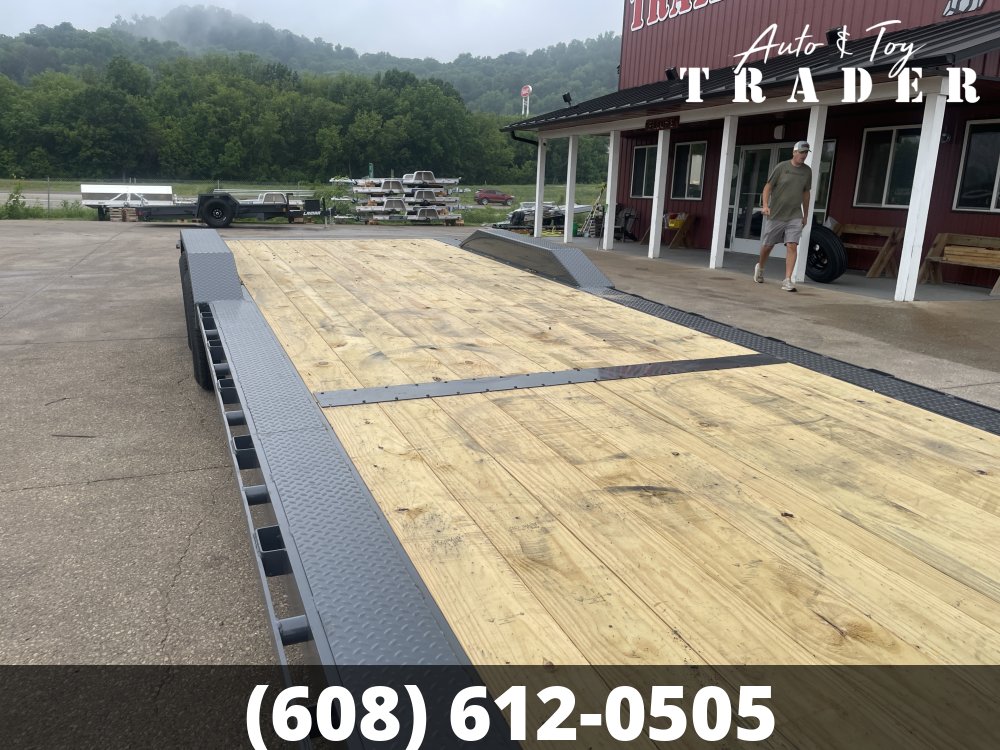 2026 Lamar Trailers 102X28 Gooseneck Car Hauler Trailer